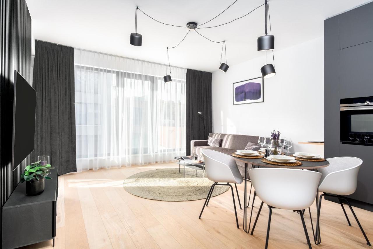 Prague Days - Premium Apartments - Balcony エクステリア 写真